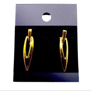 𝅺elegant Golden Earrings